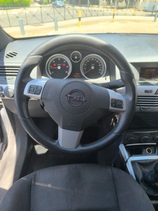 Opel Astra 2009