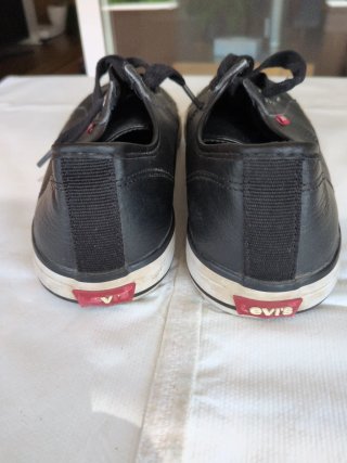 Zapatillas Levi's Negras Talla 40