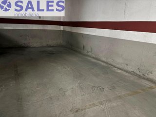 Garaje en alquiler en Zona Avenida al Vedat en Torrent