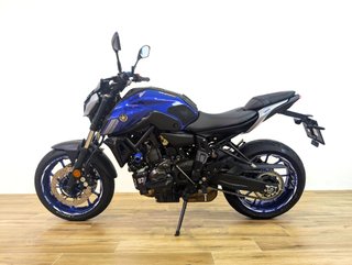 YAMAHA MT-07   (modelo actual) A2 2021