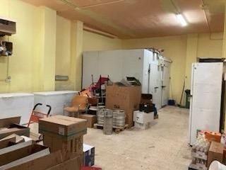 Local comercial en alquiler en Casagemes - Canyadó en Badalona