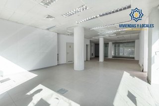Local comercial en venta en Barrio de Zaidín en Granada