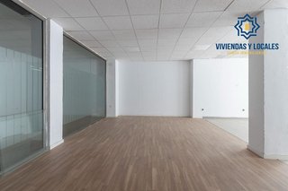 Local comercial en venta en Barrio de Zaidín en Granada