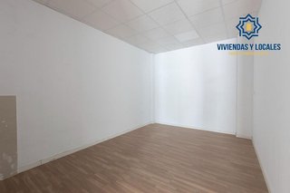 Local comercial en venta en Barrio de Zaidín en Granada