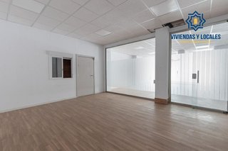Local comercial en venta en Barrio de Zaidín en Granada