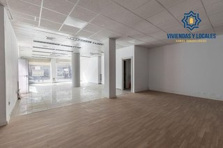 Local comercial en venta en Barrio de Zaidín en Granada