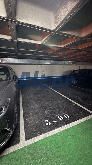 Garaje en venta en Castellana en Madrid