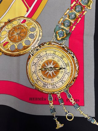 Sciarpa Hermès La Ronde des Heures di Loïc Dubigeon
