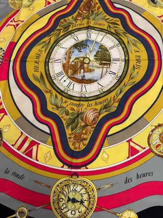 Sciarpa Hermès La Ronde des Heures di Loïc Dubigeon