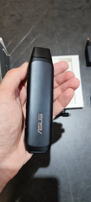 Asus VivoStick TS10 Mini PC