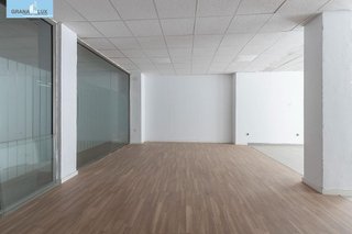 Local comercial en venta en Barrio de Zaidín en Granada