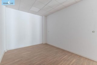Local comercial en venta en Barrio de Zaidín en Granada