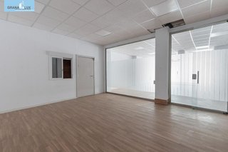 Local comercial en venta en Barrio de Zaidín en Granada