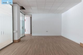 Local comercial en venta en Barrio de Zaidín en Granada