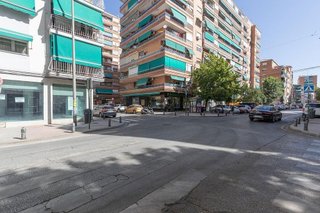 Local comercial en venta en Barrio de Zaidín en Granada