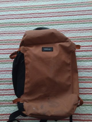 Mochila 40L Negra y Naranja