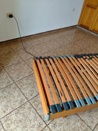 Cama articulada madera y plástico