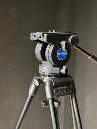 Trípode Benro KH25N + funda