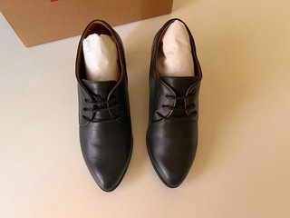 Zapatos Pikolinos tacón negros