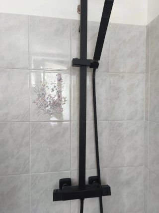 Colonna doccia termostatica Victoria nera