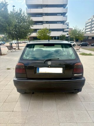 Volkswagen Golf 2000
