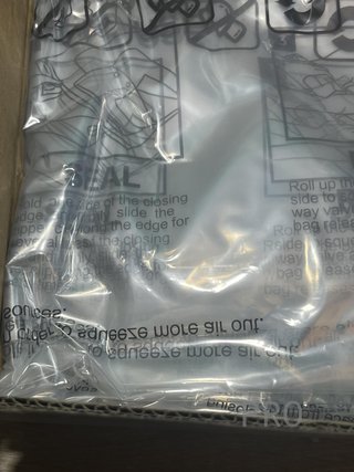 Sacchetti per conservazione vestiti Amazon Basics