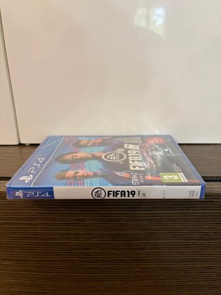 Jogo PS4 "FIFA 19" - Novo, Selado