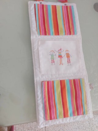 Ropa de cuna infantil con diseño