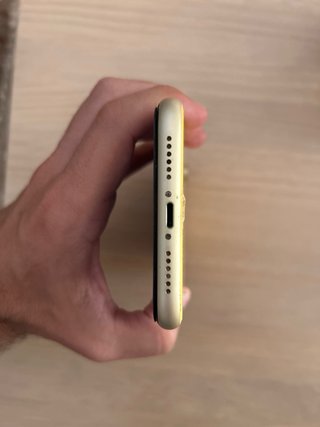 iPhone XR Giallo