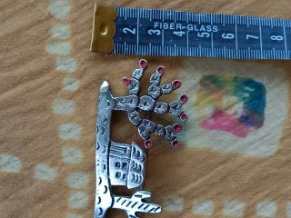 Brooch