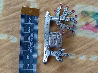 Brooch