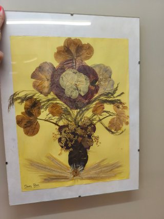 Cuadro Flores Secas Marco Amarillo
