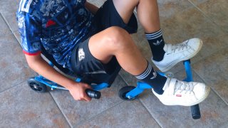 Monopattino a 3 ruote blu