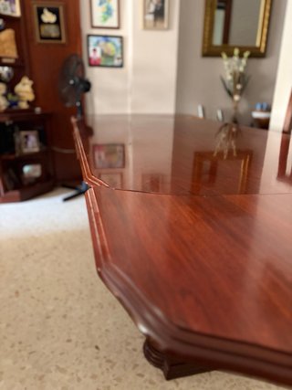 Mesa de comedor de madera  PRECIO NEGOCIABLE