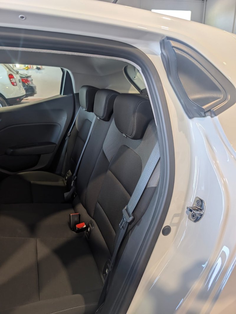 Renault Clio 2022, foto 12