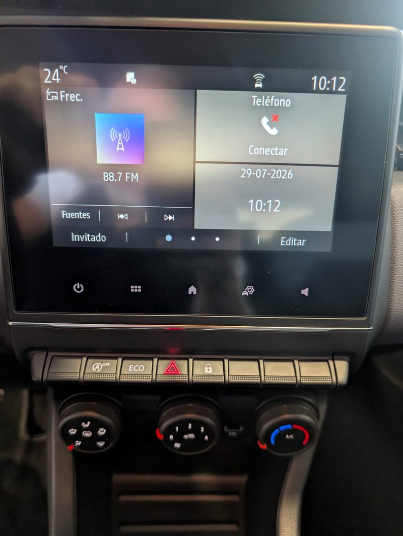 Renault Clio 2022, foto 18