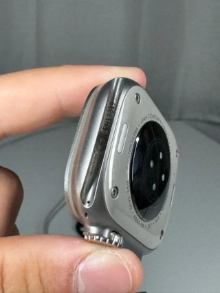 Apple Watch Ultra 87%