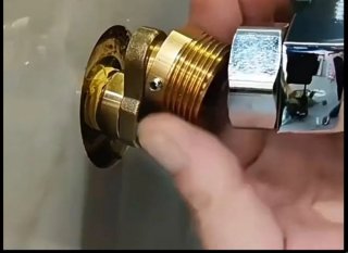 Excentrica Latón Mazizo para ajuste de Grifo
