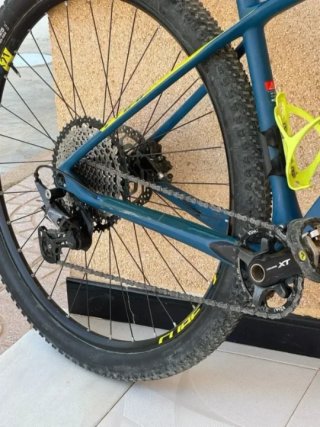 Cube Reaction - Bicicleta carbono