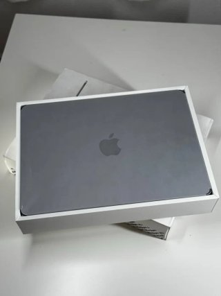 COMO NUEVO M3 Macbook Air