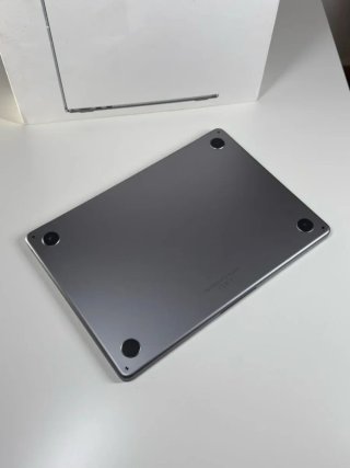 COMO NUEVO M3 Macbook Air