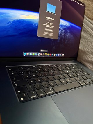 MacBook Air 15 M3 2024 16GB RAM 256 SSD Medianoche
