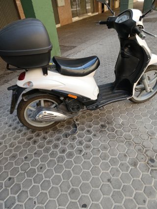 Piaggio Liberty 125 Scooter Blanca