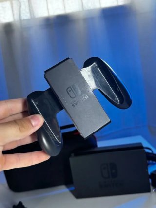 Nintendo Switch v2 con accesorios