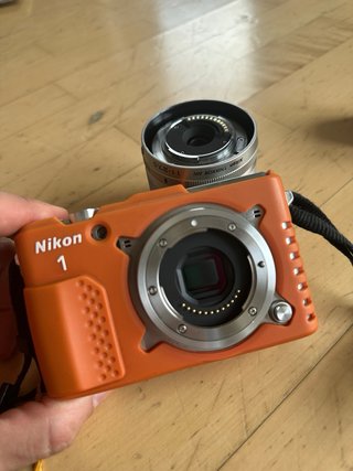 Cámara Reflex Nikon AW1 Sumergible