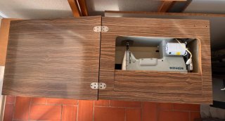 Máquina de coser y bordar Wertheim