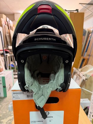 Casco Moto Schuberth C4 Pro Carbon Negro/Amarillo