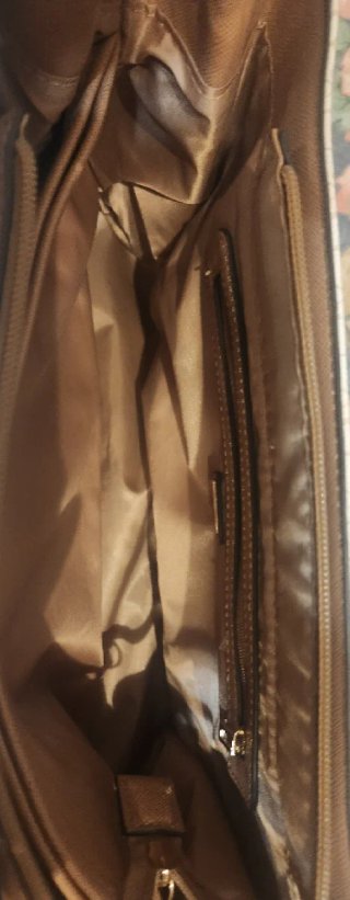 Borsa guess in ecopelle con piccolo difetto