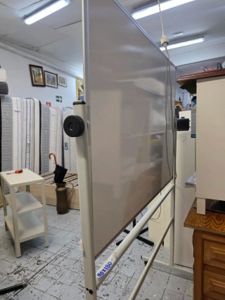 Pizarra giratoria con ruedas