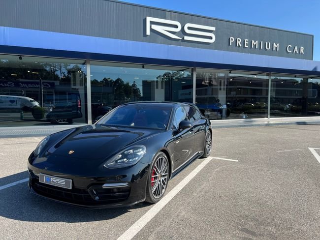 Porsche Panamera 4 Hybrid Sport Turismo - foto 1